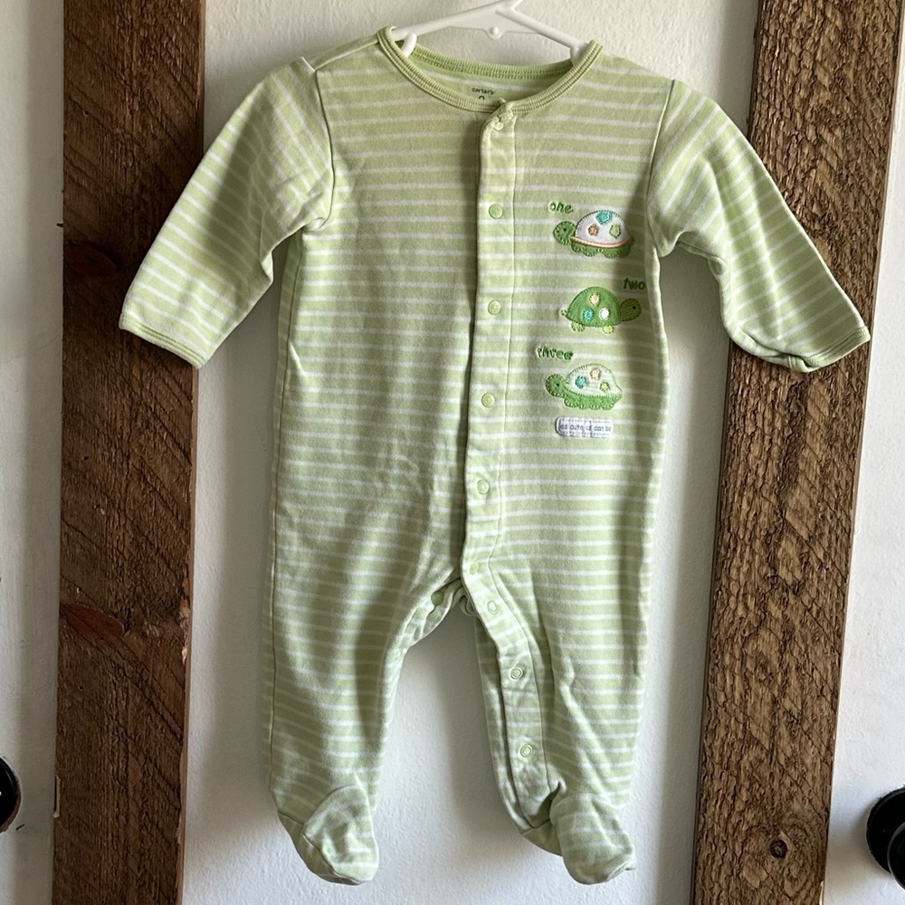Vintage Carter’s Baby Boy Turtle Sleep and Play Striped Footies size 9 months